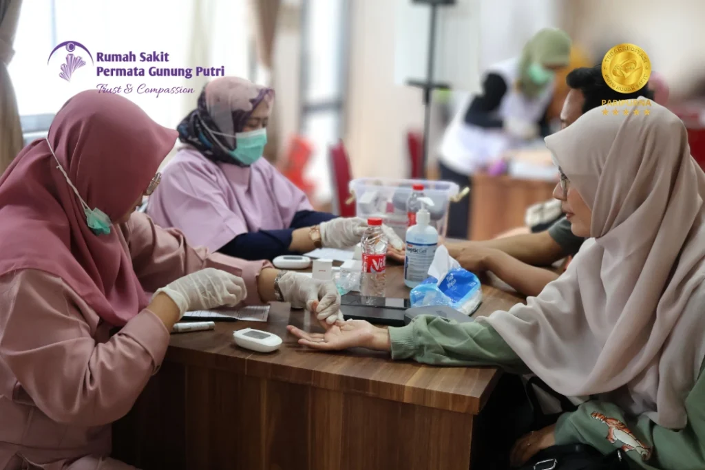 Cek kesehatan gratis warga Perumahan Kemhan Ciangsana bersama RS Permata Gunung Putri dan Puskesmas Ciangsana
