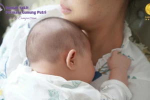 Tanda ibu butuh pendampingan di masa nifas setelah melahirkan