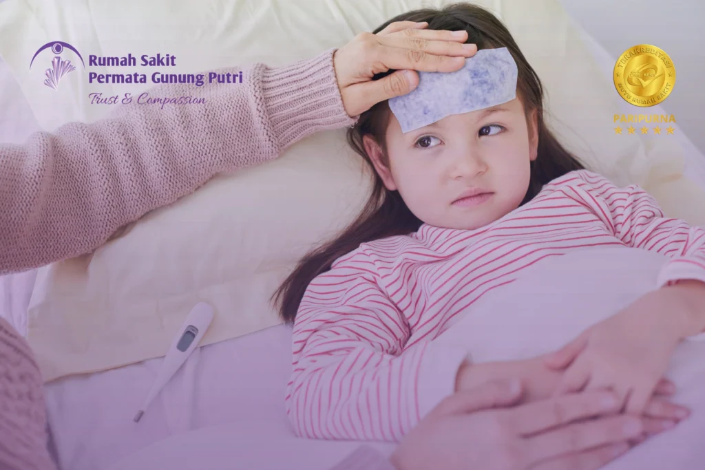 anak mengalami batuk pilek saat musim hujan konsultasi dokter anak RS Permata Gunung Putri